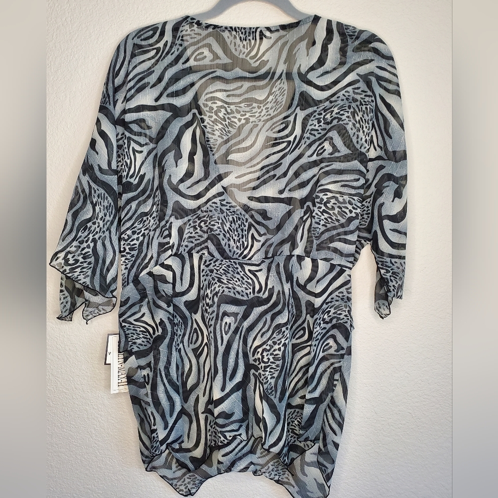 Kaelyn-Max II Flowing Top - Picture 5 of 7